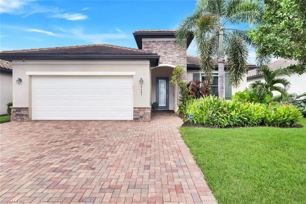 9445 Glenforest DR NAPLES, FL 34120