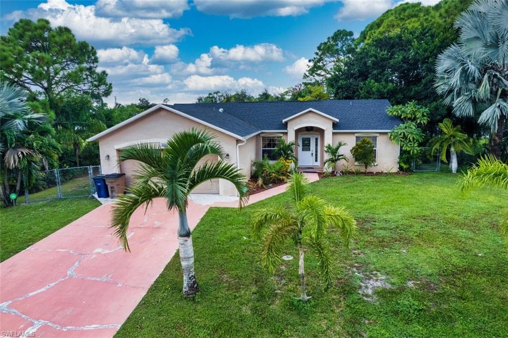2212 Wayne AVE S LEHIGH ACRES, FL 33973