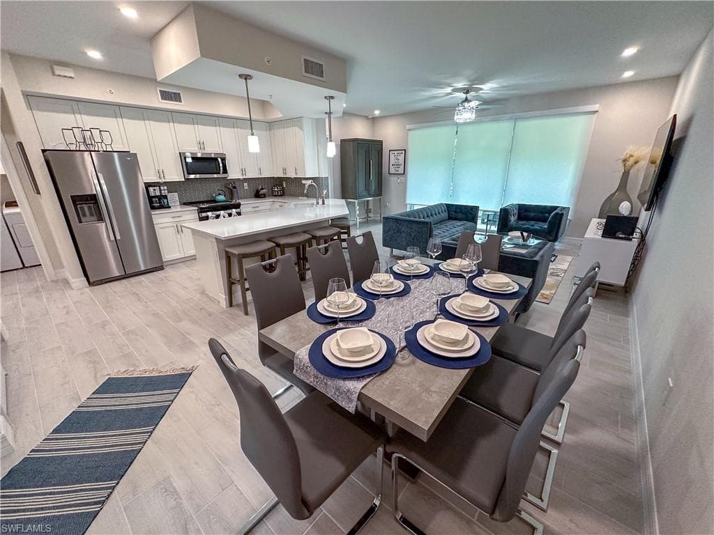 220 Indies Dr E 101 NAPLES, FL 34114