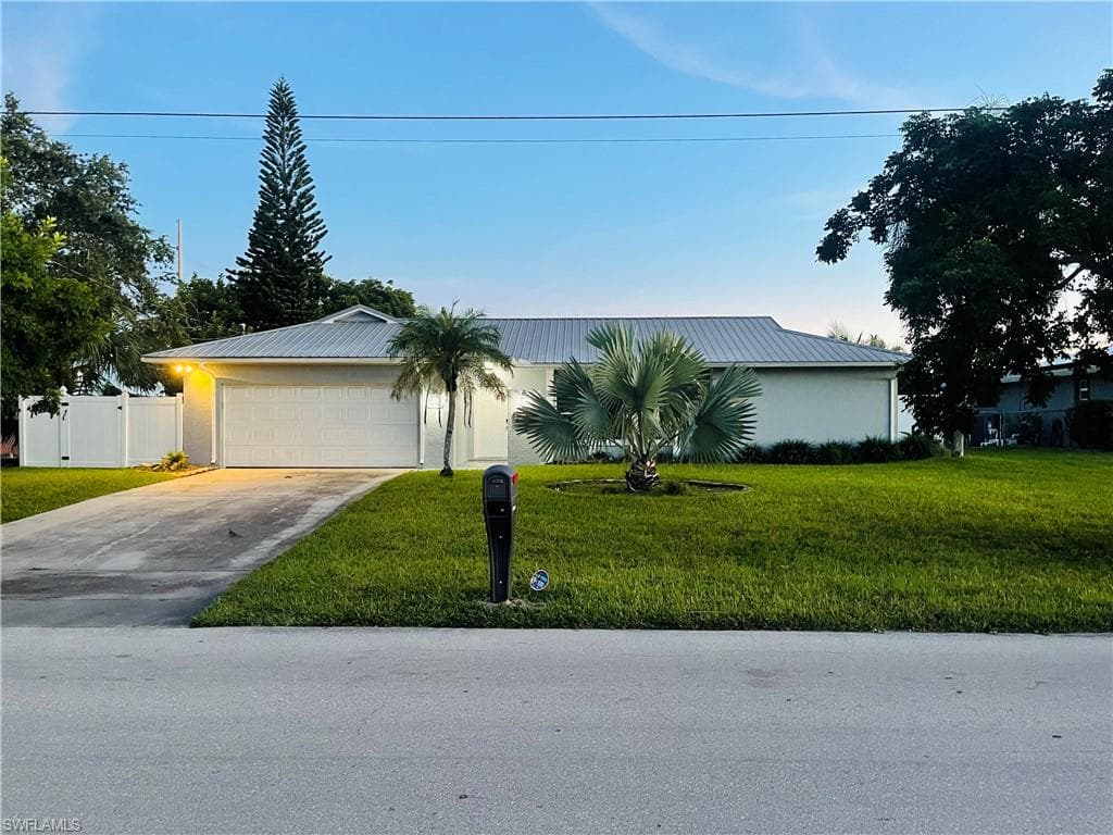 1518 SE 32nd ST CAPE CORAL, FL 33904