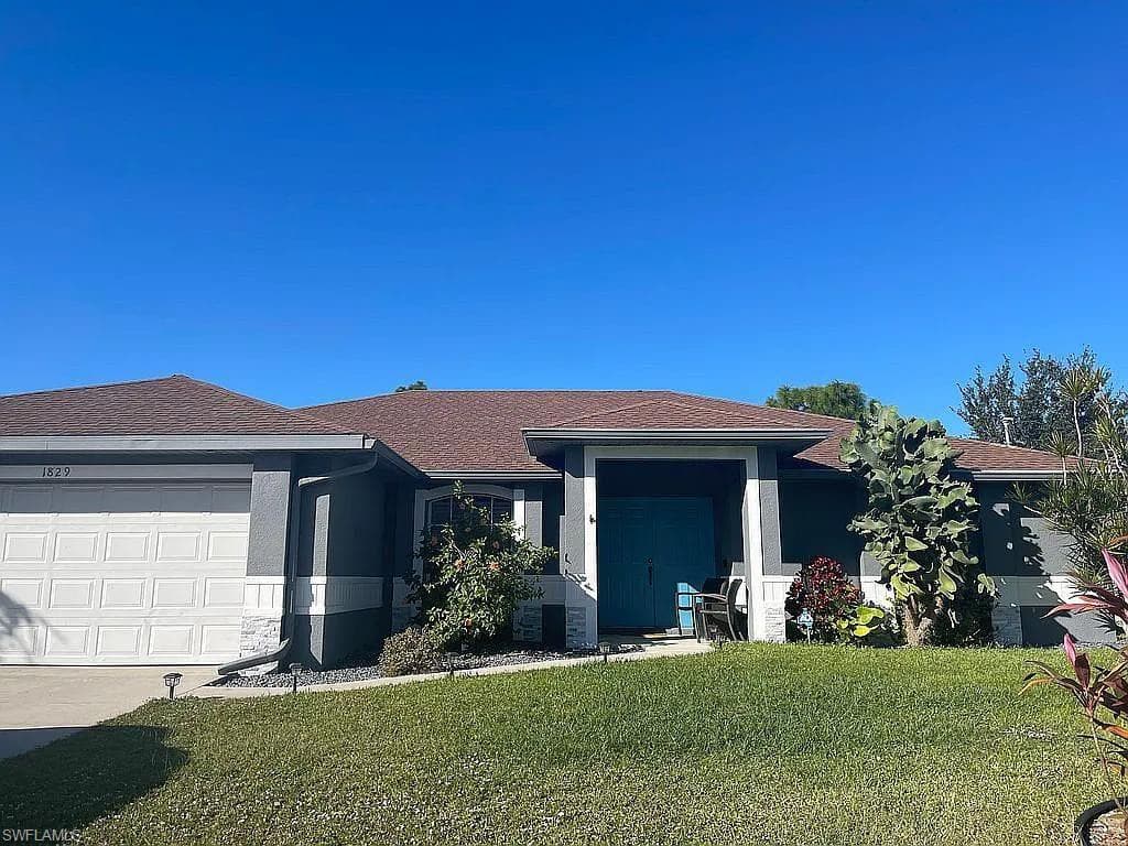 1829 Landale Loop LEHIGH ACRES, FL 33935