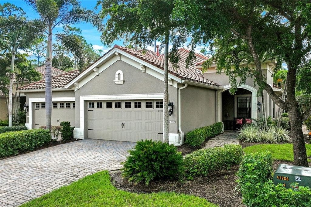 10069 Antori DR ESTERO, FL 33928