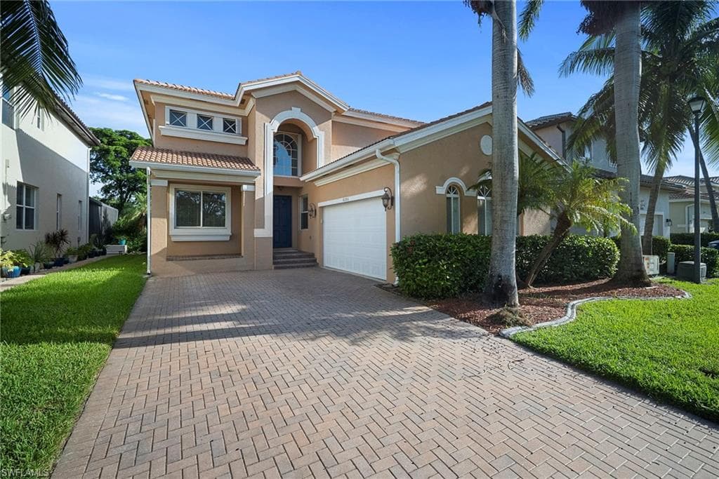 8286 Sumner AVE 1 FORT MYERS, FL 33908