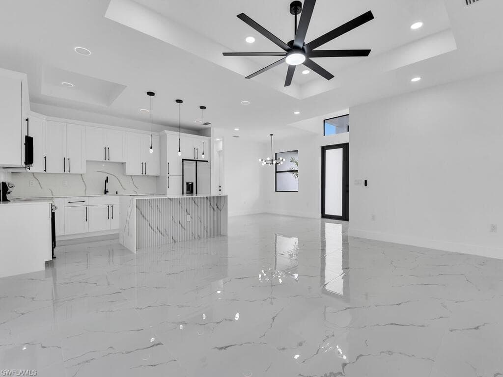 3103 FLORA AVE S LEHIGH ACRES, FL 33976
