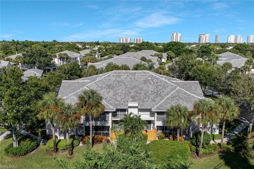 4121 Lake Forest DR 711 BONITA SPRINGS, FL 34134