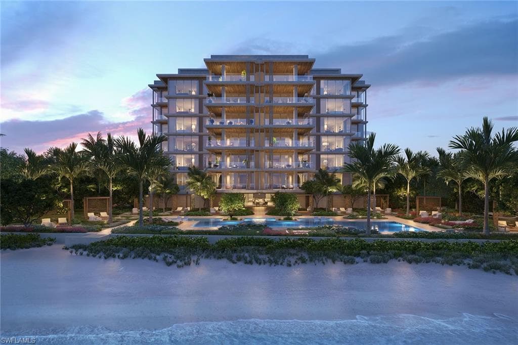 1121 GULF SHORE BLVD N 6N NAPLES, FL 34102