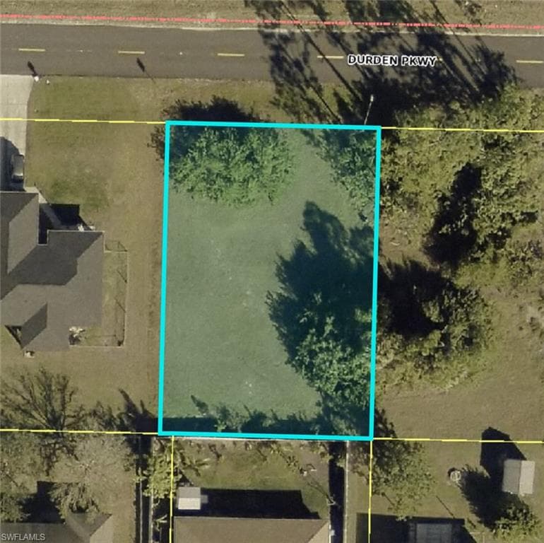 1901 NE 44th TER CAPE CORAL, FL 33909