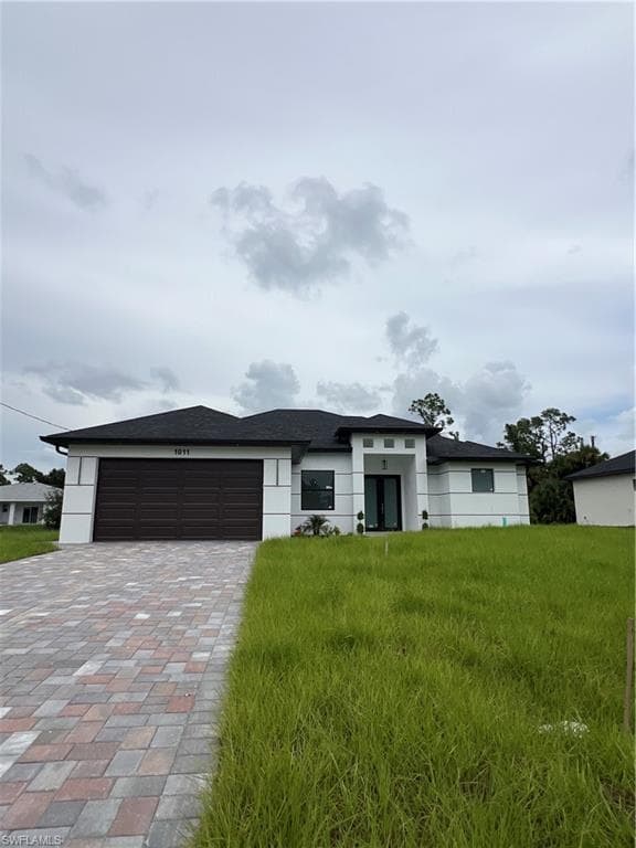 1011 Barcelona ST E LEHIGH ACRES, FL 33974