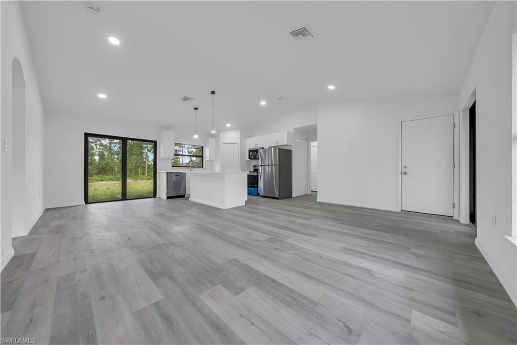 1011 Garnet AVE LEHIGH ACRES, FL 33974