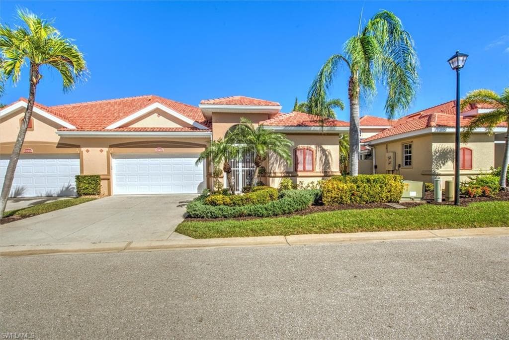 13902 Bently CIR FORT MYERS, FL 33912