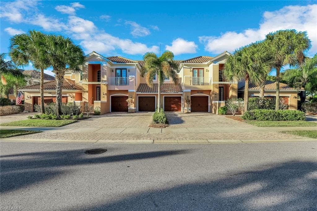 10390 Glastonbury CIR 102 FORT MYERS, FL 33913