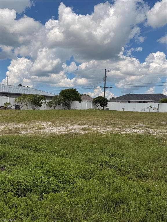 623 SW 25th LN CAPE CORAL, FL 33914