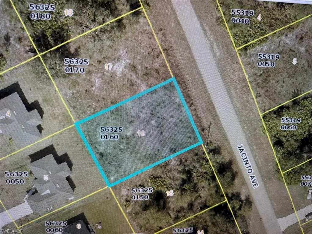 1833 Jacinto AVE LEHIGH ACRES, FL 33972