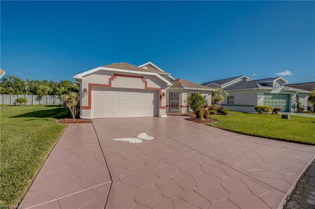 3721 Ponytail Palm CT NORTH FORT MYERS, FL 33917