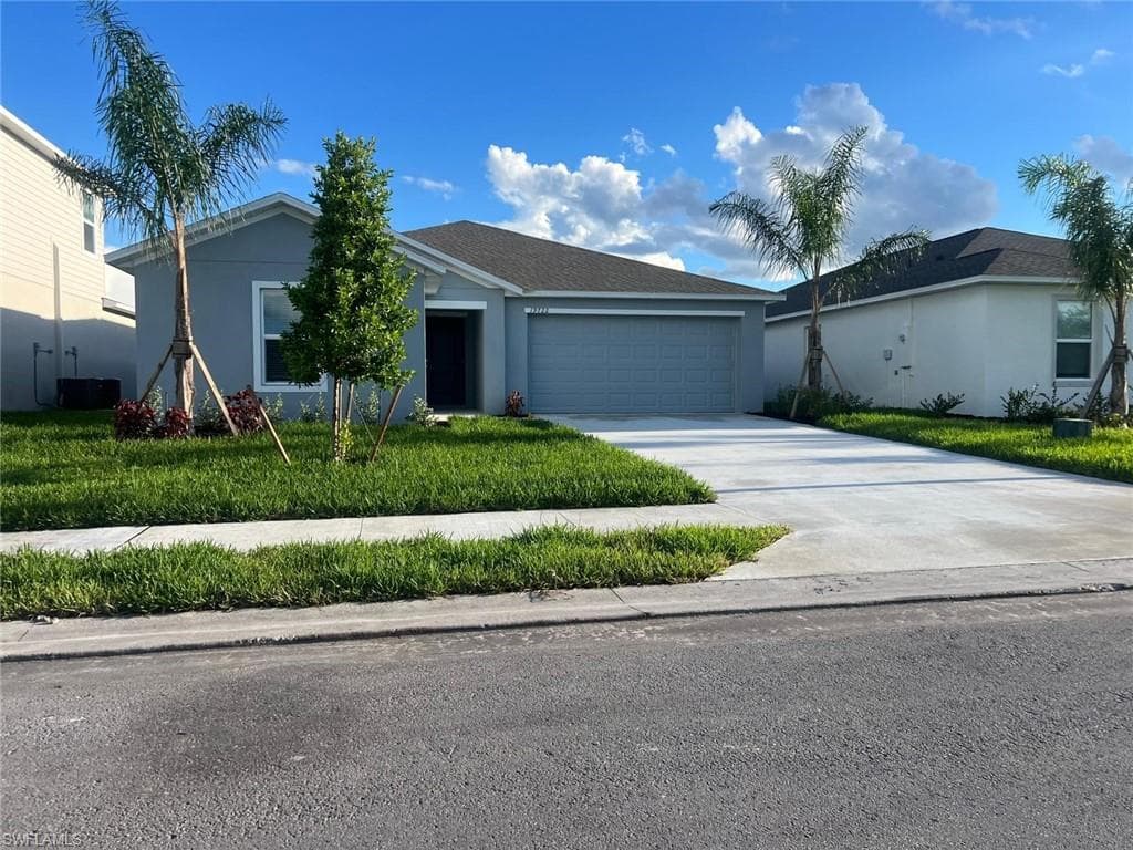19722 Lavender Field CT LEHIGH ACRES, FL 33974