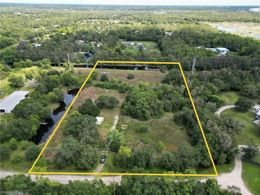 6851 Carmelita DR FORT MYERS, FL 33905