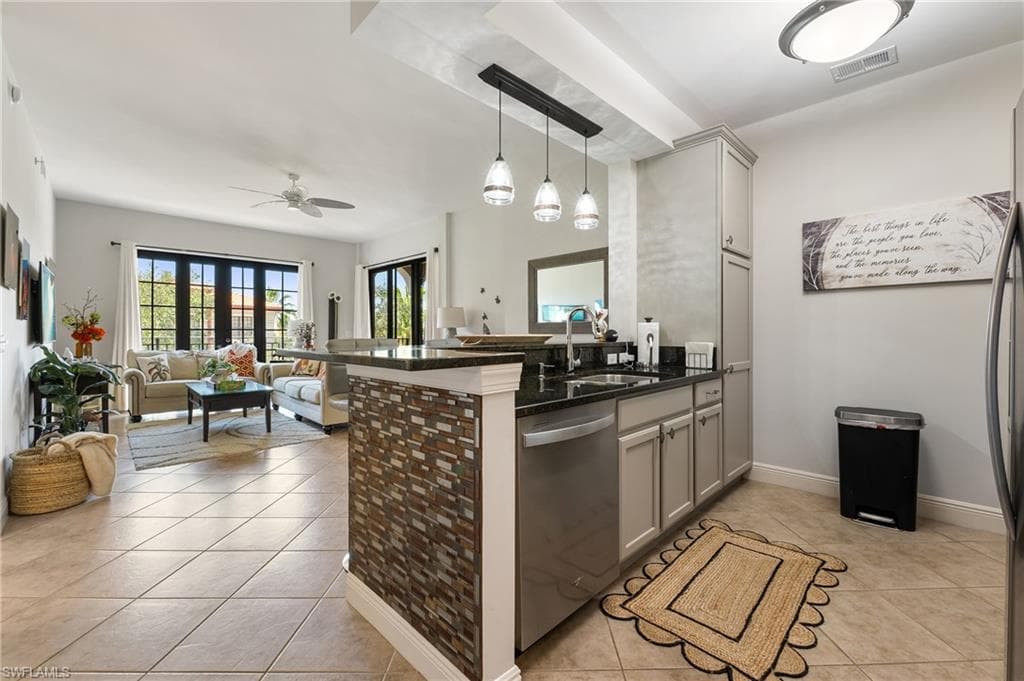 8001 Via Monte Carlo WAY 1204 ESTERO, FL 33928