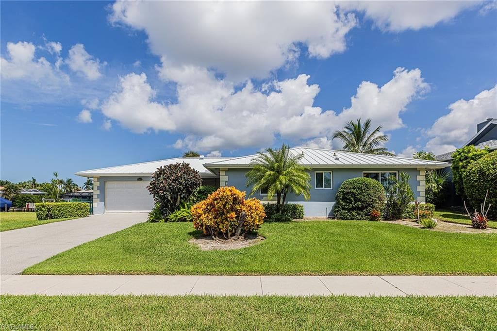 816 Manor TER MARCO ISLAND, FL 34145