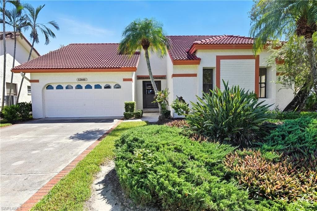 12661 Kelly Palm DR FORT MYERS, FL 33908