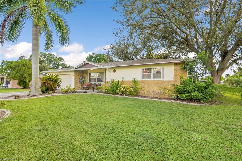 237 Morse PLZ FORT MYERS, FL 33905