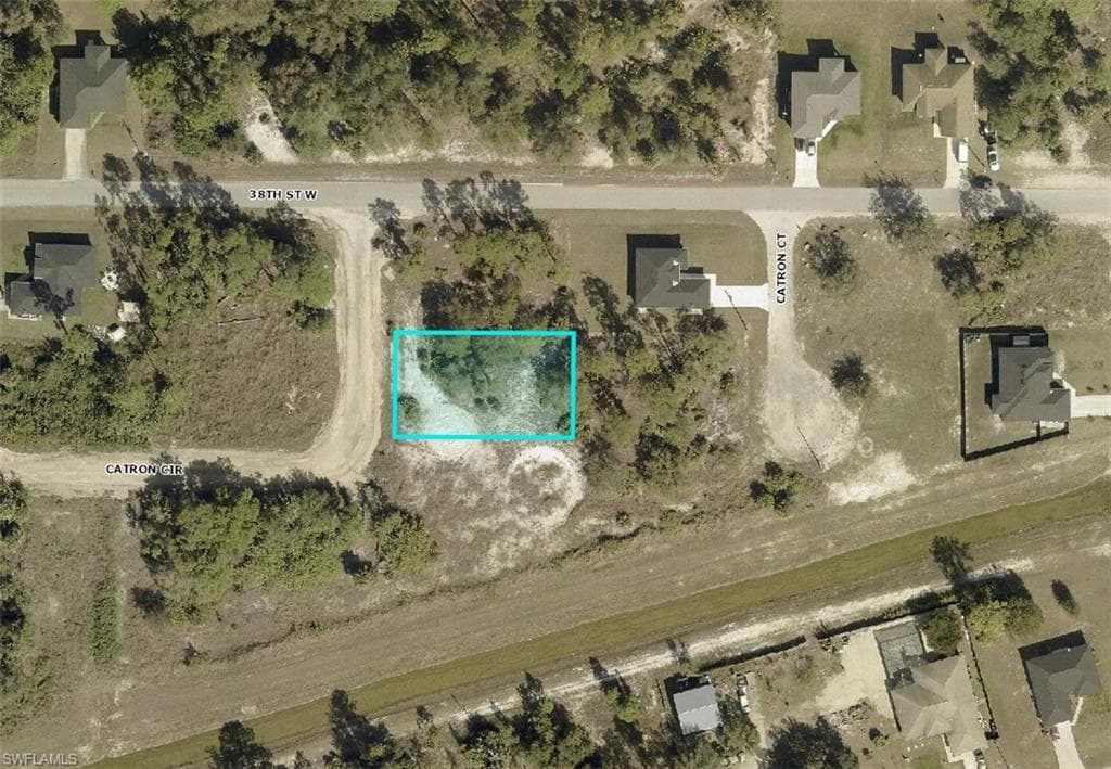 2513 Catron CIR LEHIGH ACRES, FL 33971