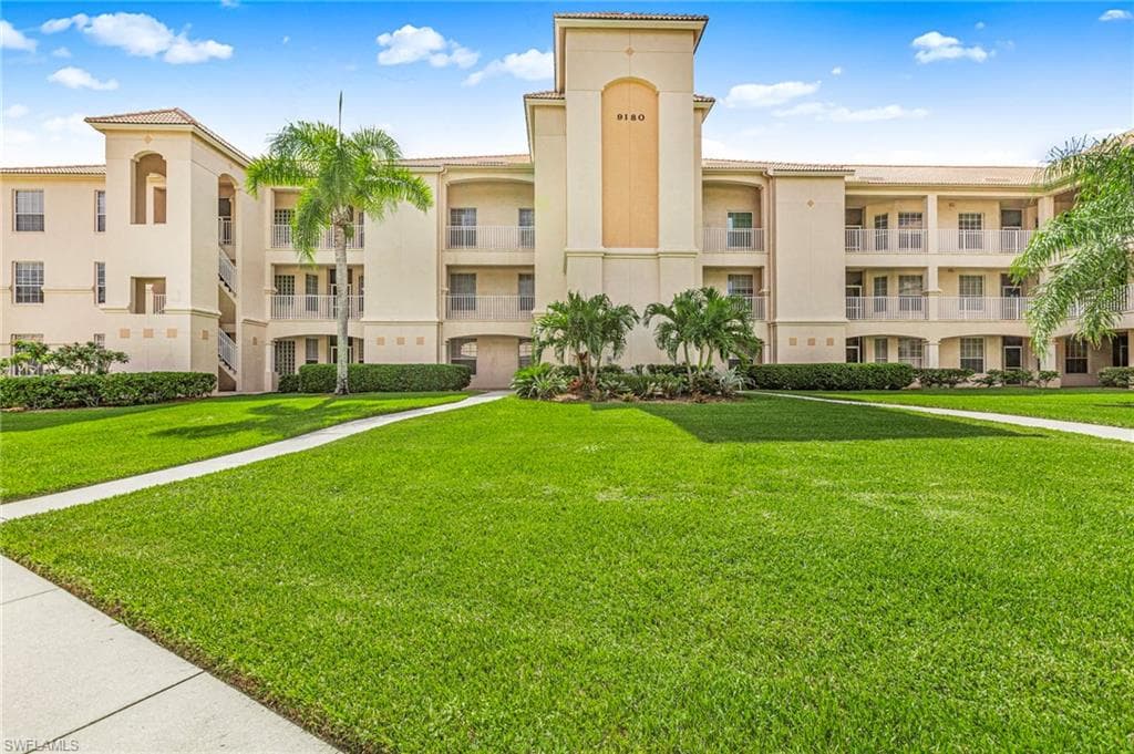 9180 Southmont CV 201 FORT MYERS, FL 33908