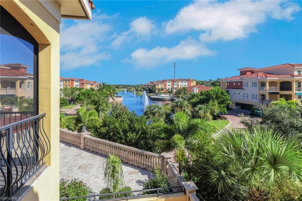 21450 Strada Nuova CIR A301 ESTERO, FL 33928