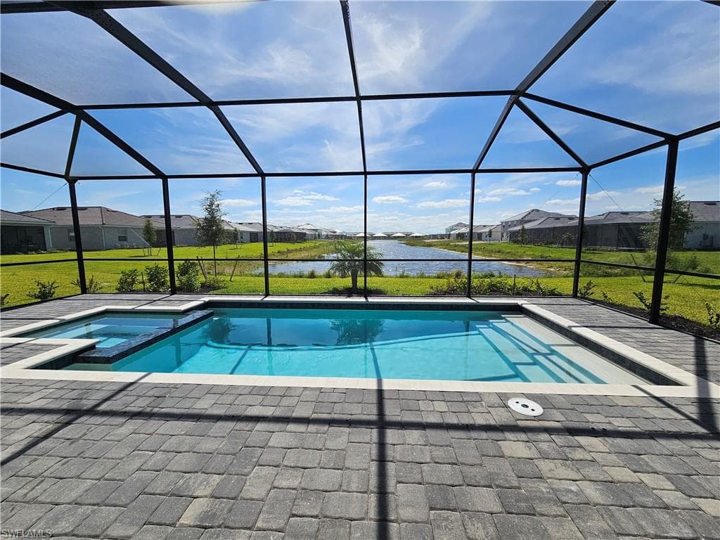 2437 Orchard ST NAPLES, FL 34120