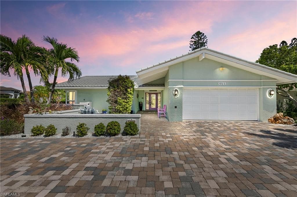 370 Kendall DR MARCO ISLAND, FL 34145