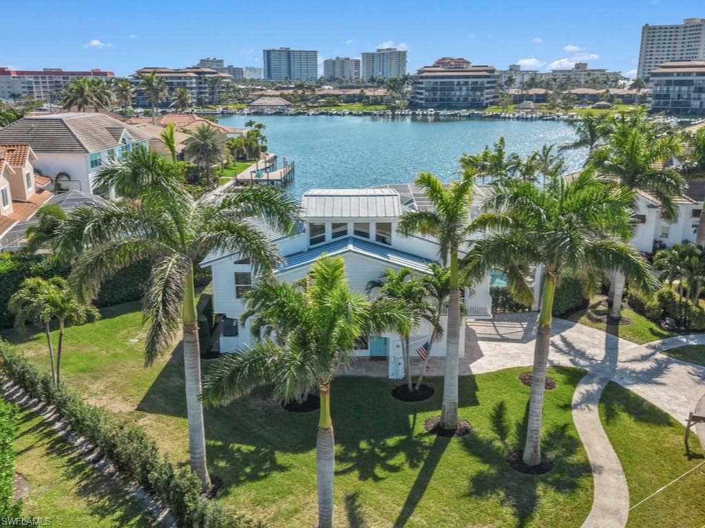 415 Swiss CT MARCO ISLAND, FL 34145