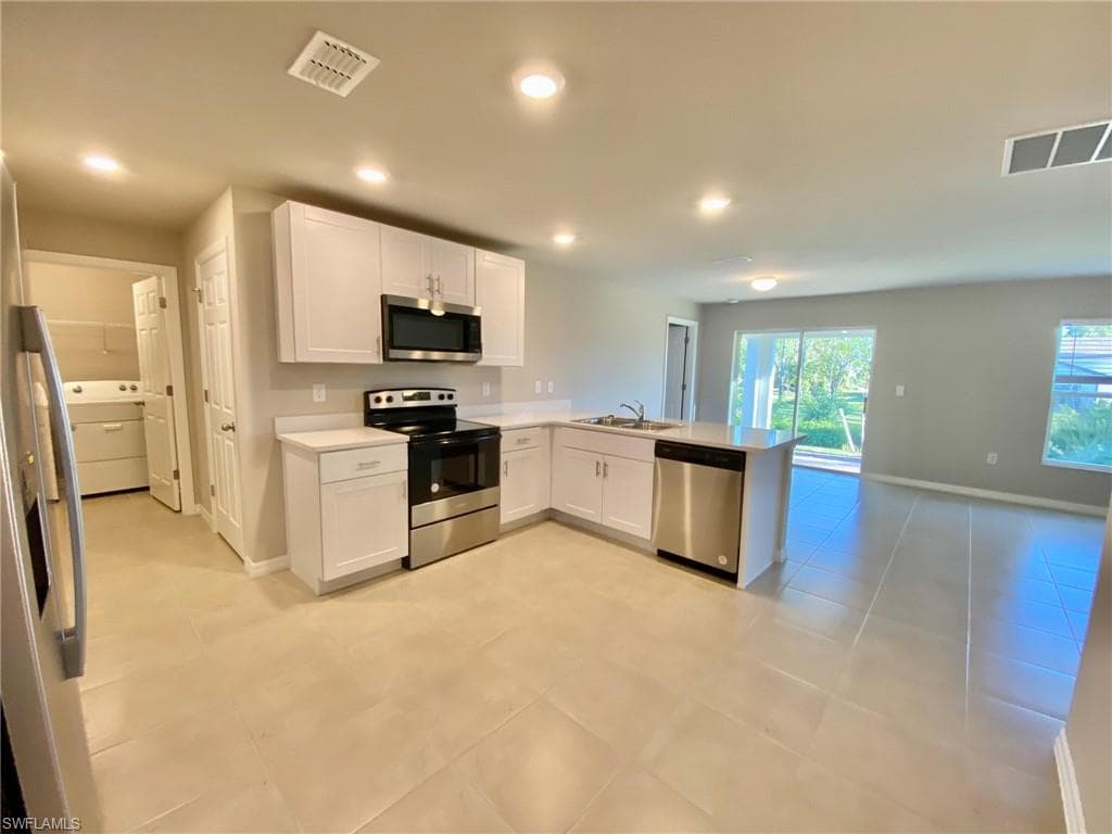 19033 Bartow BLVD FORT MYERS, FL 33967