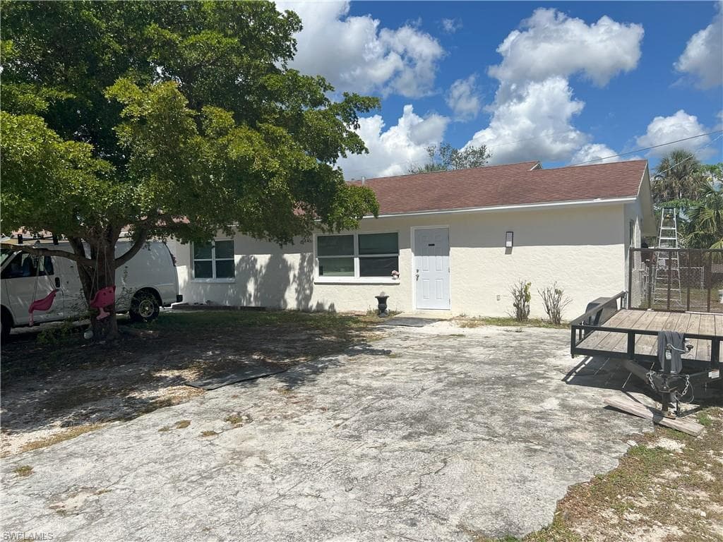 11471 tangerine DR BONITA SPRINGS, FL 34135