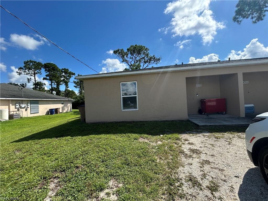 4956-4958 24th ST SW 4756 LEHIGH ACRES, FL 33973