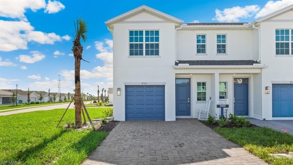 8411 EVERLY PRESERVE DR LEHIGH ACRES, FL 33971