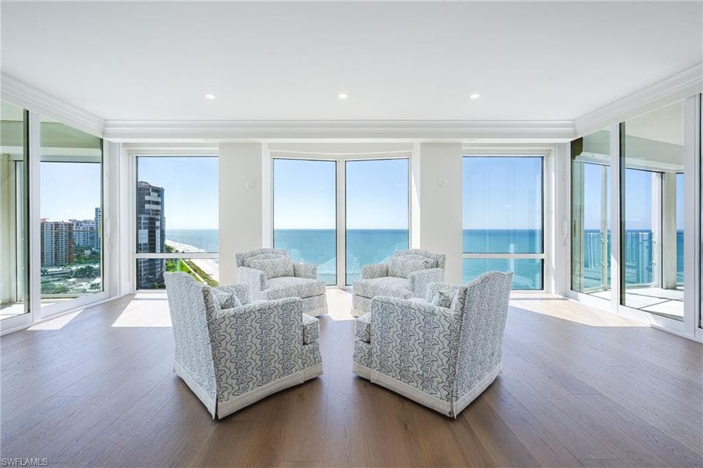 4601 Gulf Shore BLVD N 17 NAPLES, FL 34103