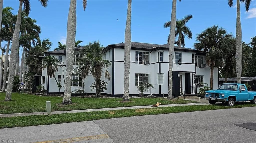 2554/2556 FIRST FORT MYERS, FL 33916