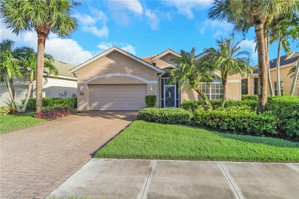 3670 Grand Cypress DR NAPLES, FL 34119