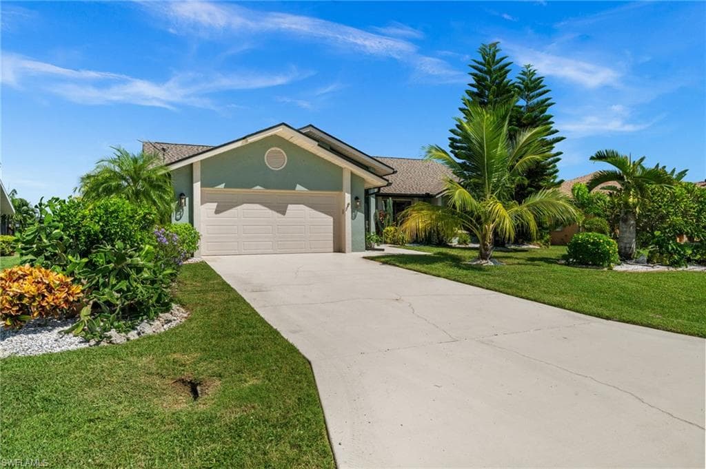 1405 SE 23rd TER CAPE CORAL, FL 33990