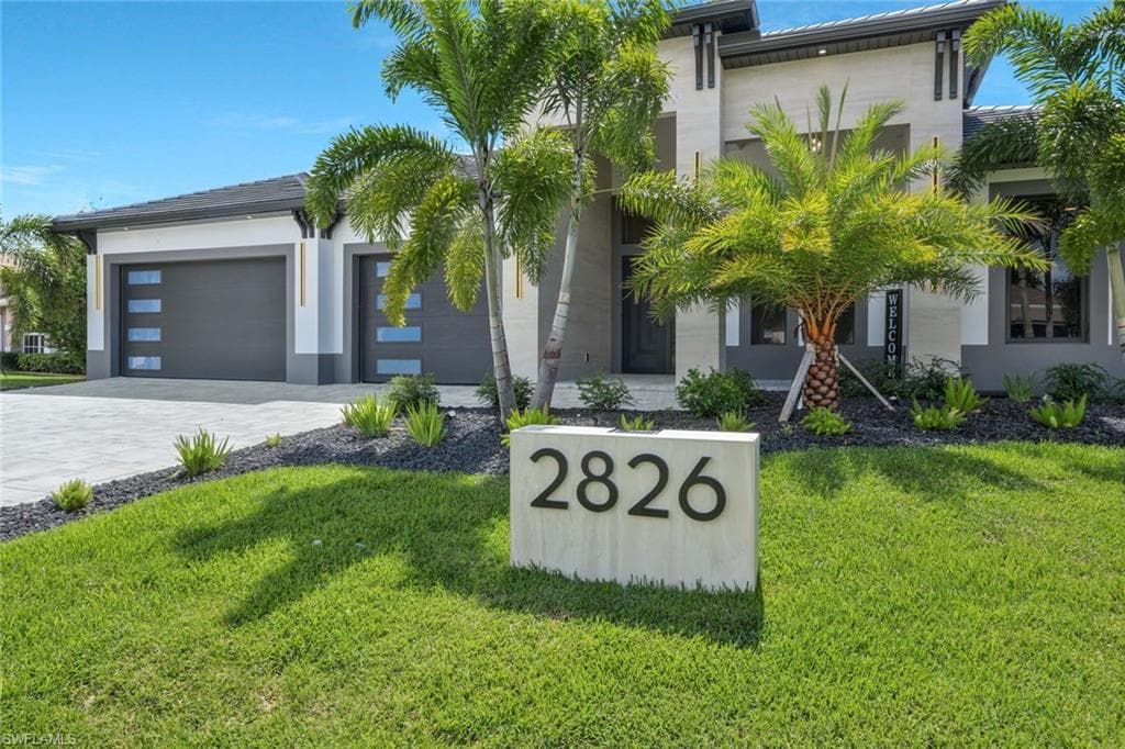 2826 SW 37th TER CAPE CORAL, FL 33914