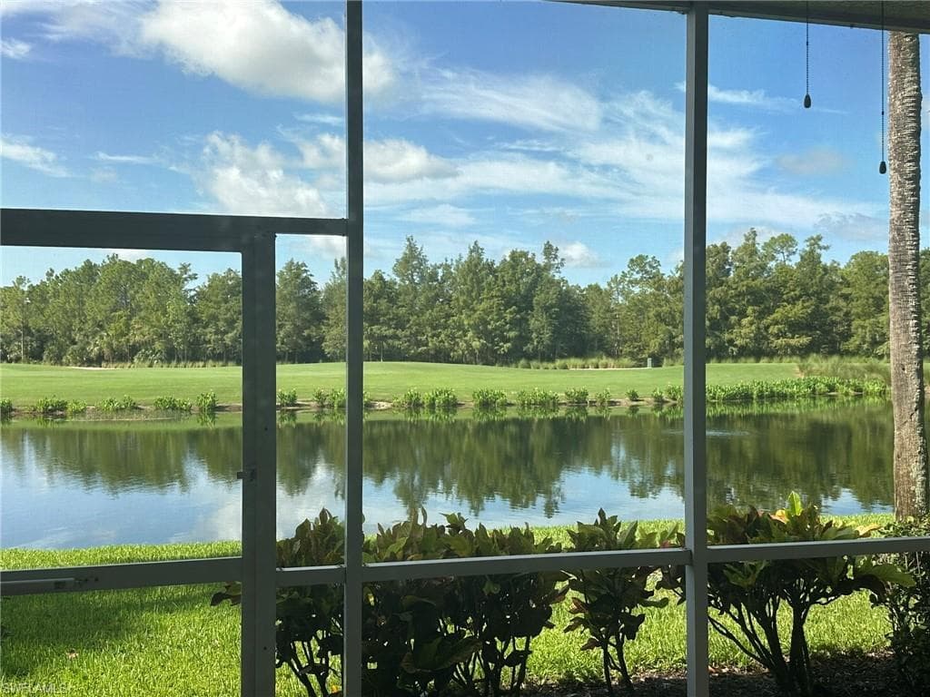 3840 Sawgrass WAY 2811 NAPLES, FL 34112