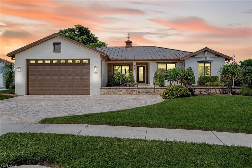1030 HARTLEY ST MARCO ISLAND, FL 34145
