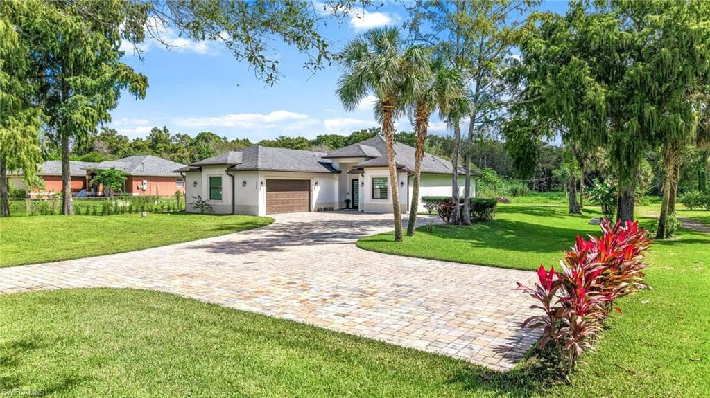 110 6th ST NE NAPLES, FL 34120