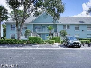 109 Wading Bird CIR V102 NAPLES, FL 34110