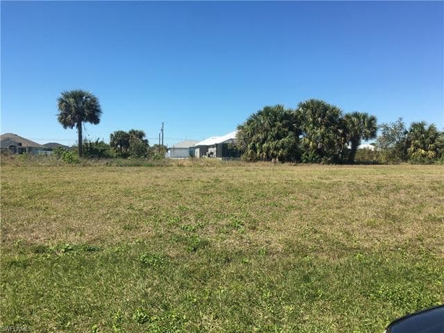 1816 NW 30th PL CAPE CORAL, FL 33993