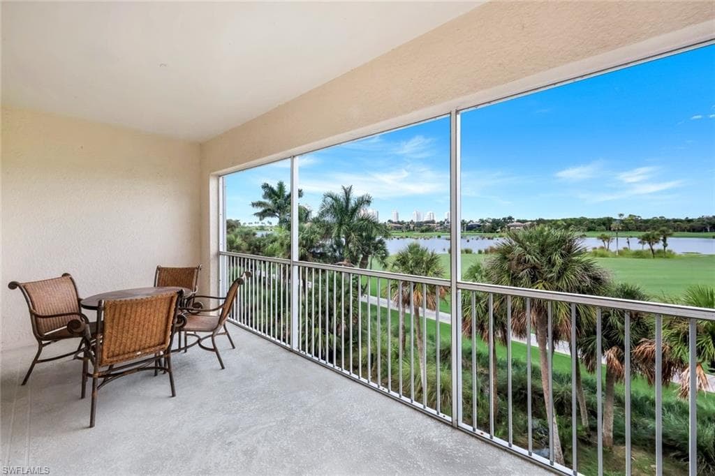 4120 Bayhead DR 202 BONITA SPRINGS, FL 34134