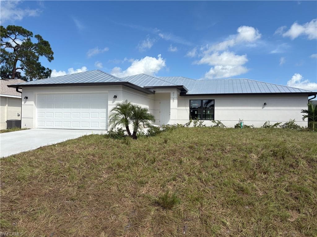 8157 Albatross RD FORT MYERS, FL 33967