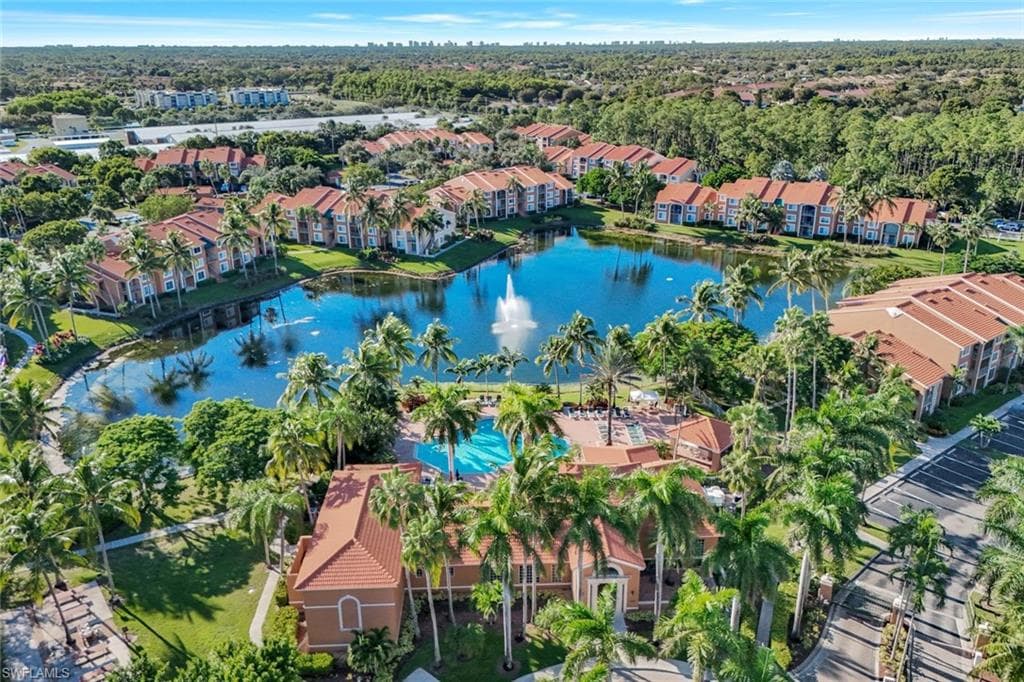 1280 Wildwood Lakes BLVD 104 NAPLES, FL 34104