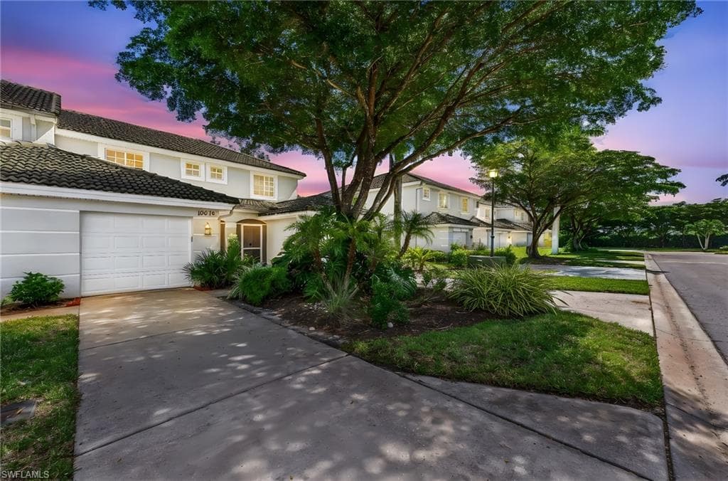 10079 Pacific Pines AVE FORT MYERS, FL 33966