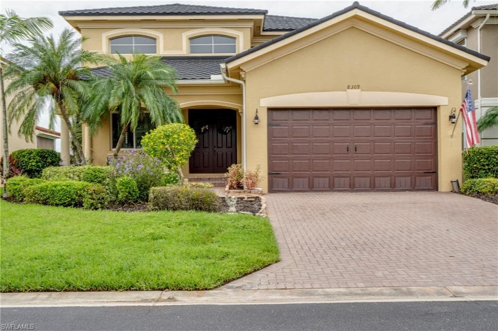 8309 Sumner AVE FORT MYERS, FL 33908
