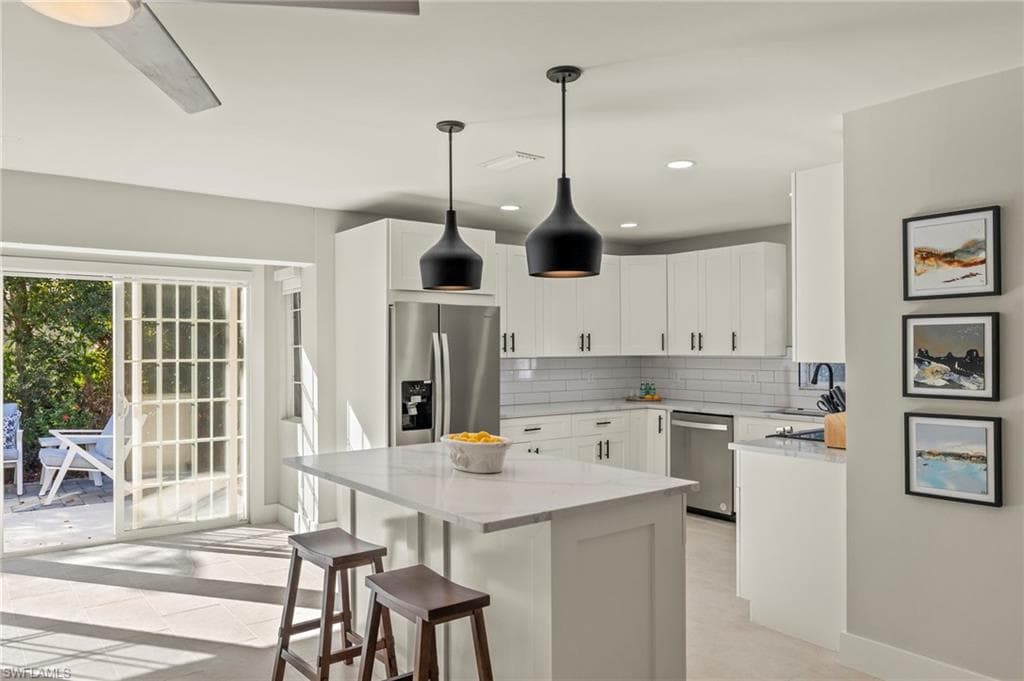 7 CROOKED LN NAPLES, FL 34112
